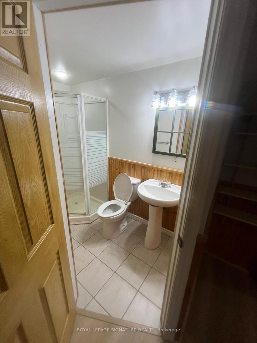 80 Wickstead Court, Brampton, Ontario  L6R 1N8 - Photo 4 - W13114058