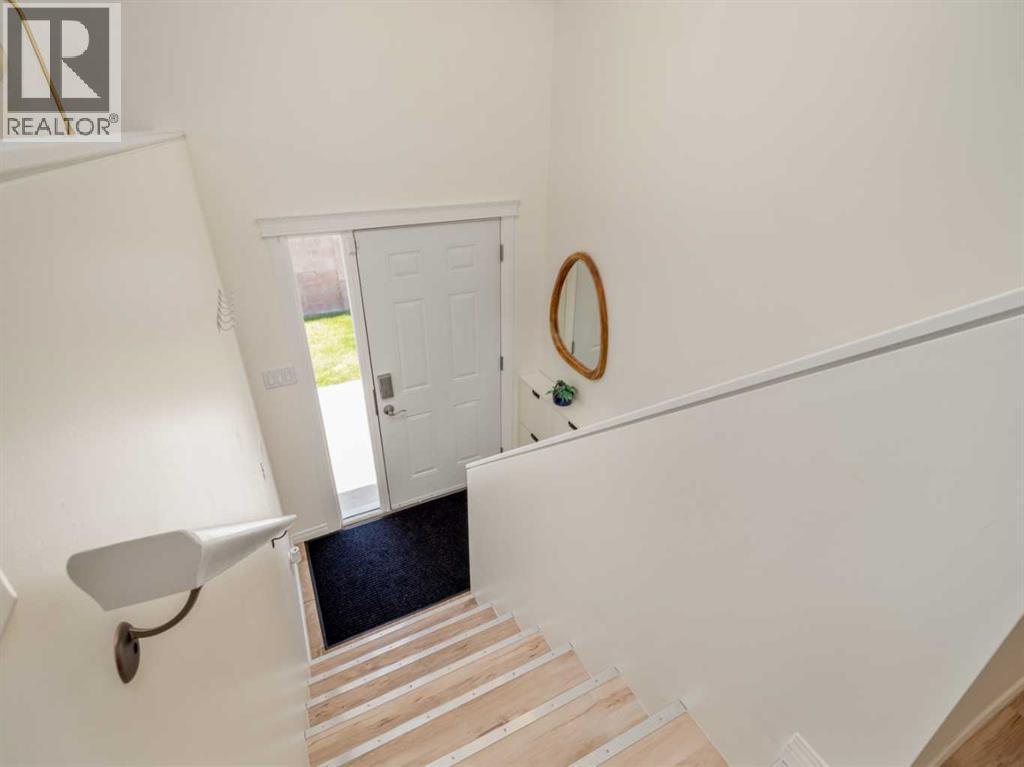 1, 16 Cougar Cove N, Lethbridge, Alberta  T1H 5V4 - Photo 4 - A2306499