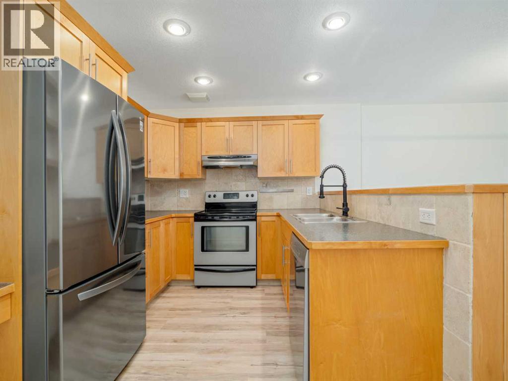 1, 16 Cougar Cove N, Lethbridge, Alberta  T1H 5V4 - Photo 17 - A2306499