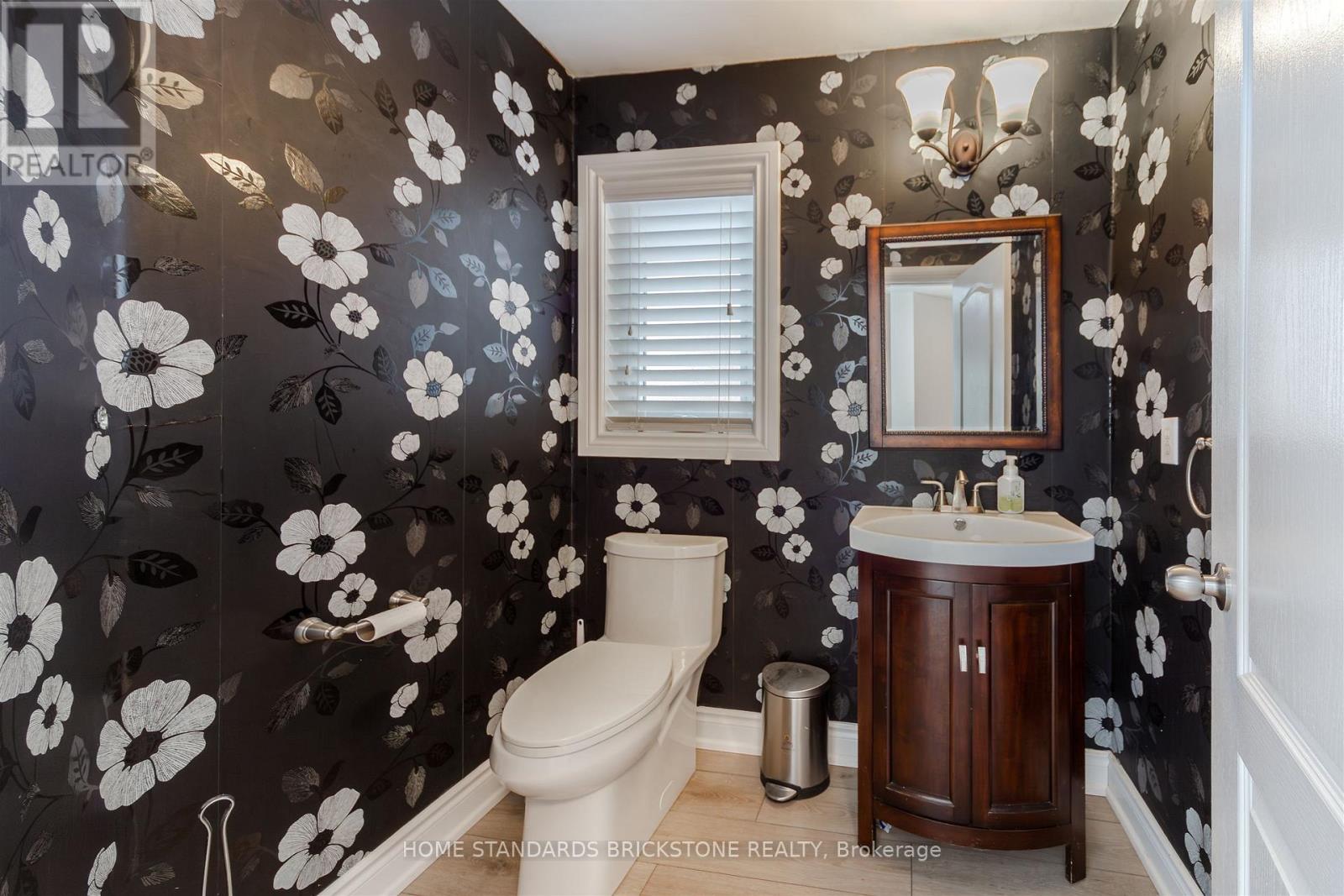 28 Brookhurst Crescent, Hamilton, Ontario  L0R 2H3 - Photo 6 - X13114036