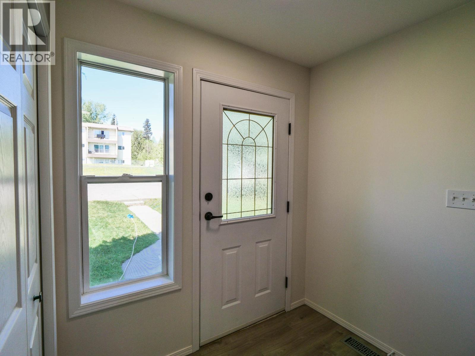 2 410 Pinchbeck Street, Quesnel, British Columbia  V2J 6A3 - Photo 4 - R3122389