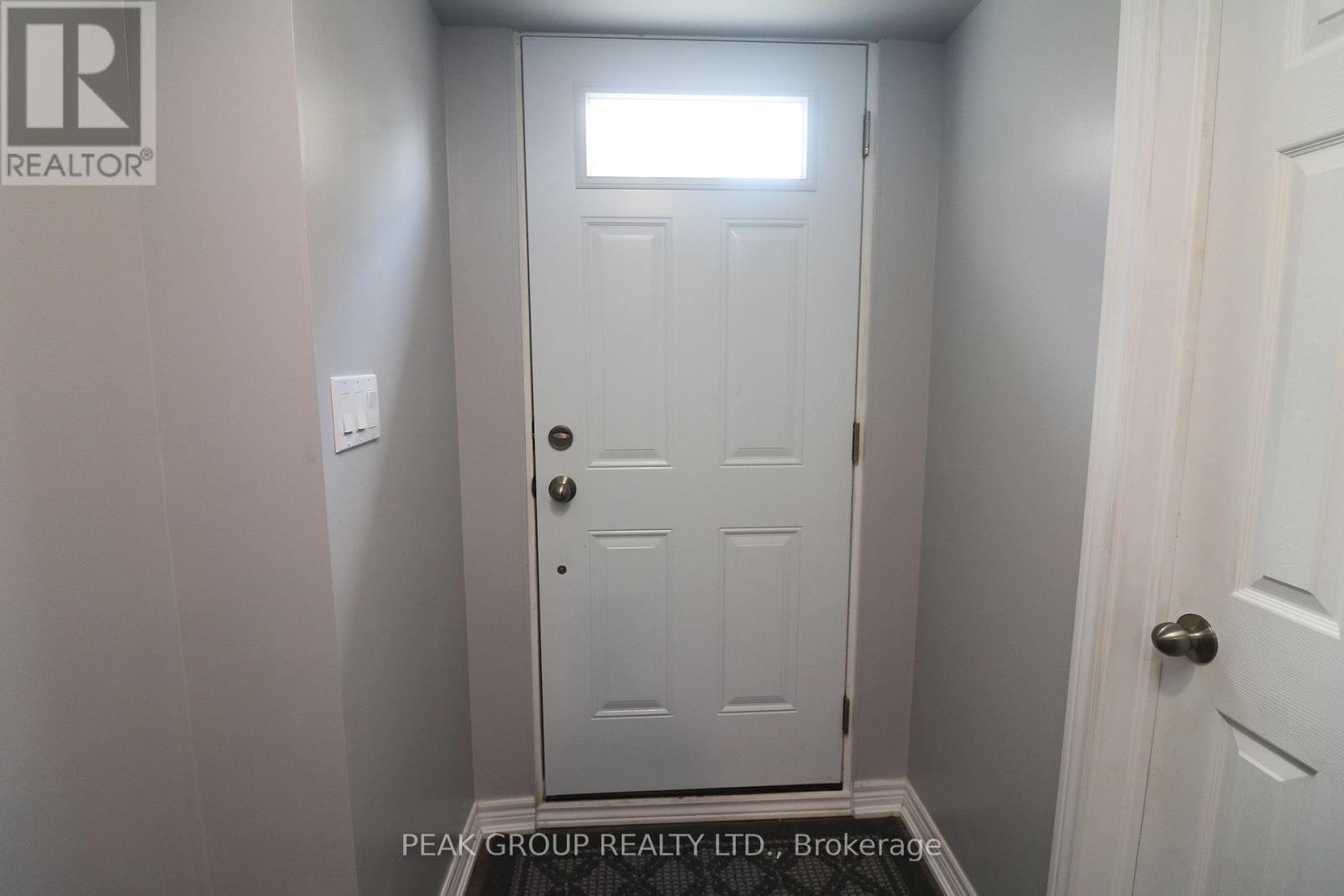 lower - 6119 Scott Street, Niagara Falls, Ontario  L2E 3B6 - Photo 2 - X13114108