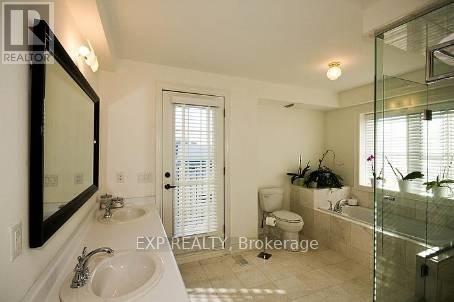 B - 2 Fairleigh Crescent, Toronto, Ontario  M6C 3R8 - Photo 6 - C13114132