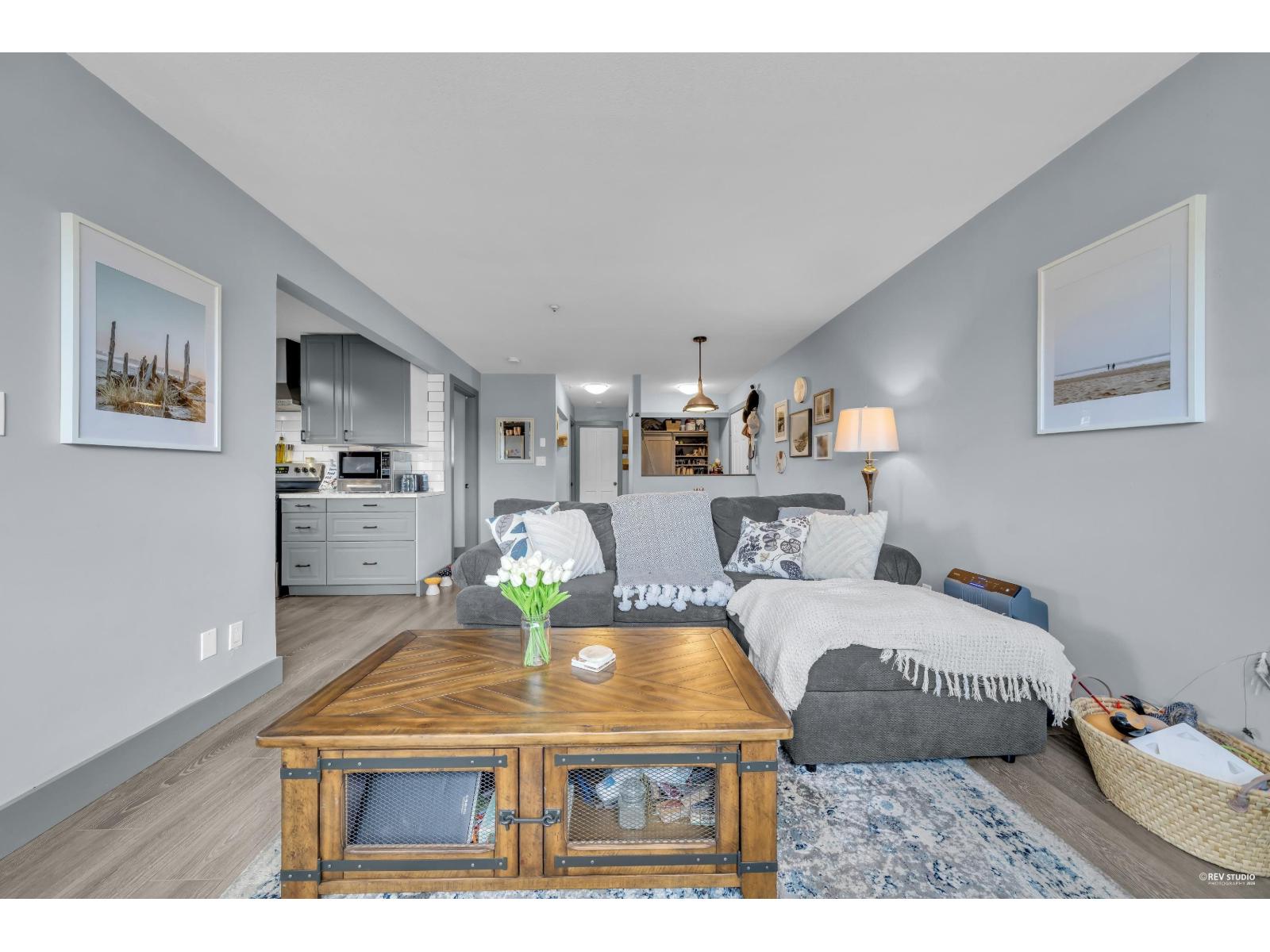 301 6390 196 Street, Langley, British Columbia  V2Y 1J2 - Photo 3 - R3105497