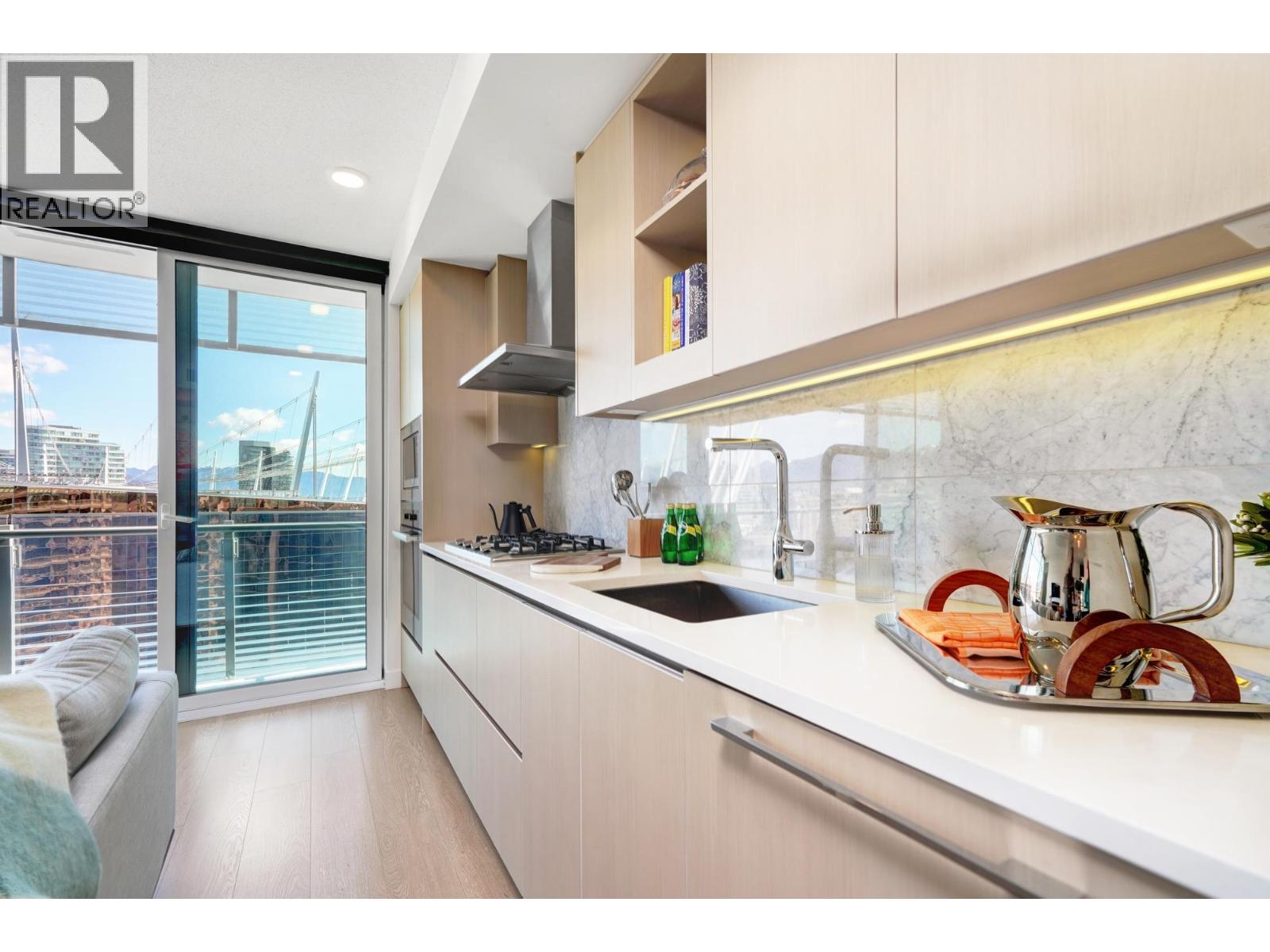 2006 89 Nelson Street, Vancouver, British Columbia  V6Z 0E7 - Photo 6 - R3122318