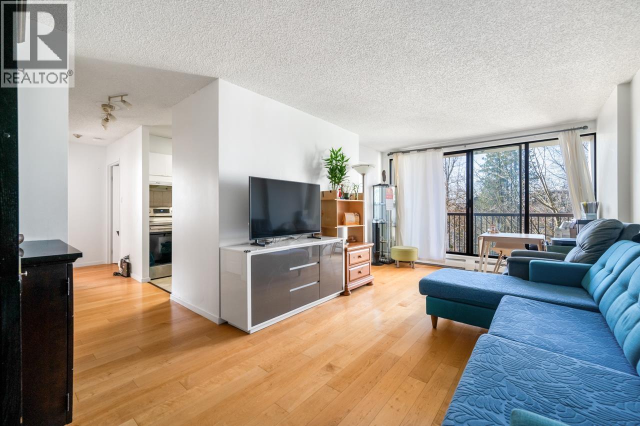 304 7100 Gilbert Road, Richmond, British Columbia  V7C 5C3 - Photo 2 - R3122320
