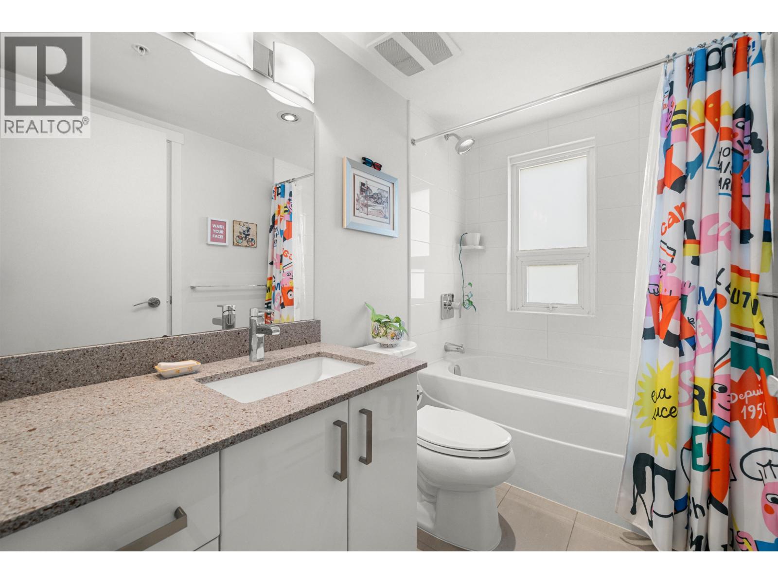 Th4 125 Columbia Street, New Westminster, British Columbia  V3L 0G8 - Photo 24 - R3122350