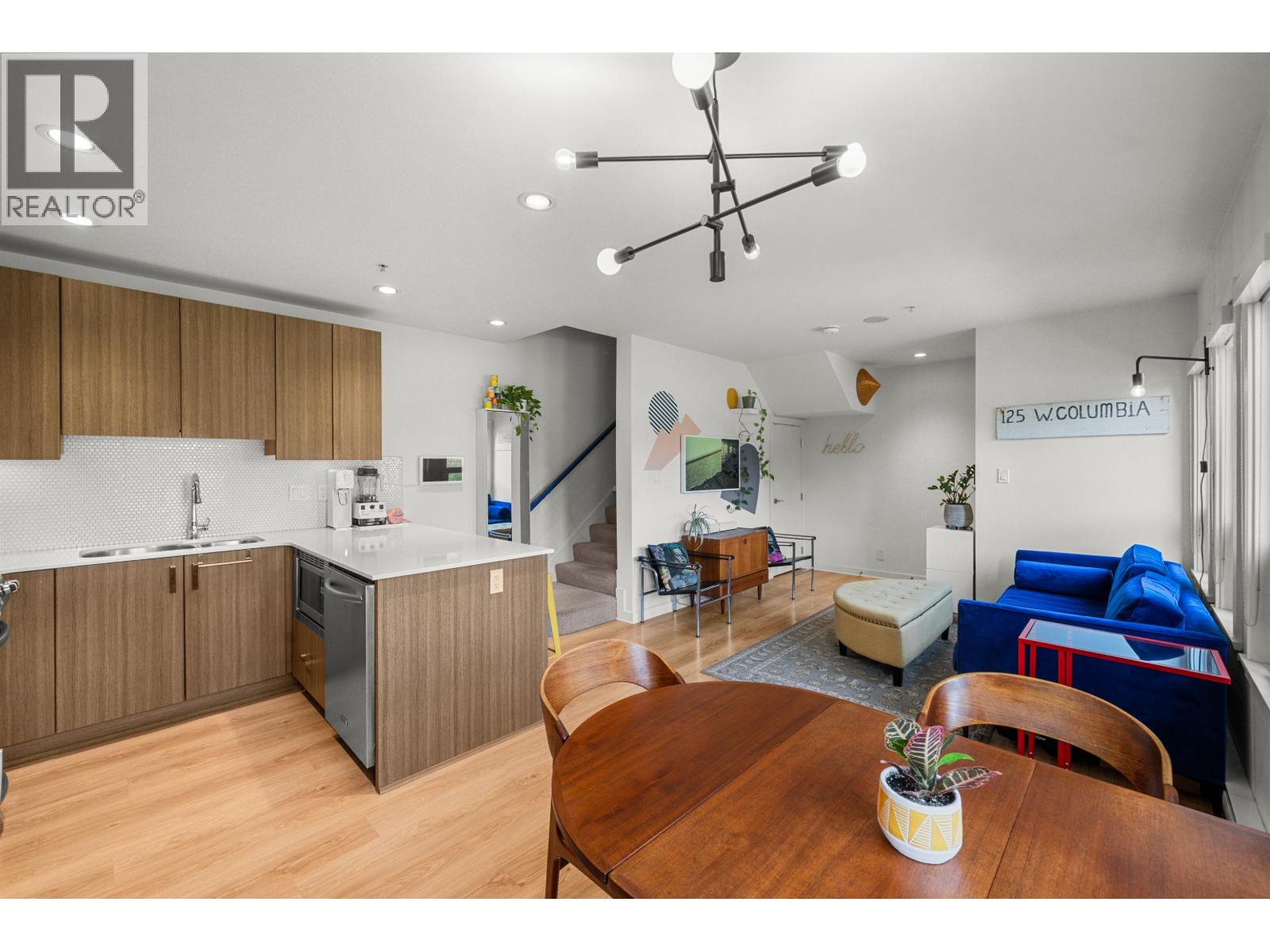 Th4 125 Columbia Street, New Westminster, British Columbia  V3L 0G8 - Photo 8 - R3122350