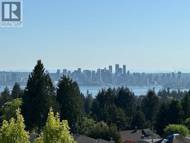 203 107 W 27th Street, North Vancouver, British Columbia  V7N 4G5 - Photo 12 - R3122379