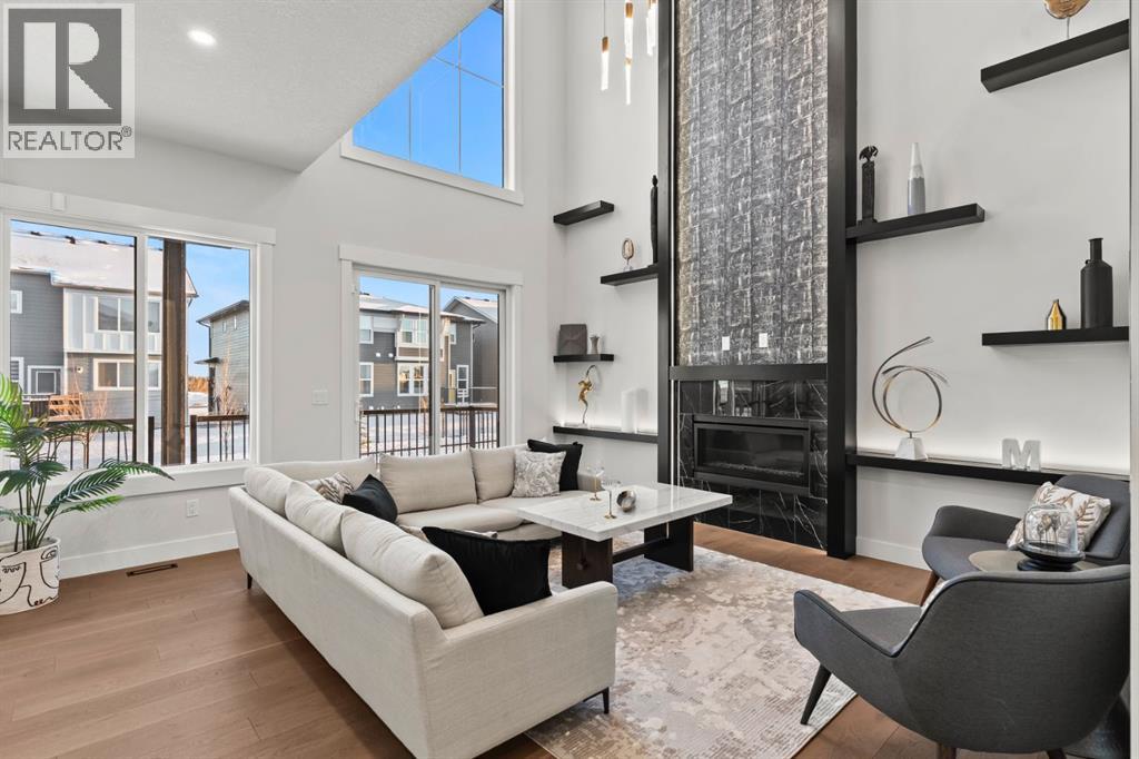 102 South Shore Road, Chestermere, Alberta  T1X 3G2 - Photo 4 - A2294099