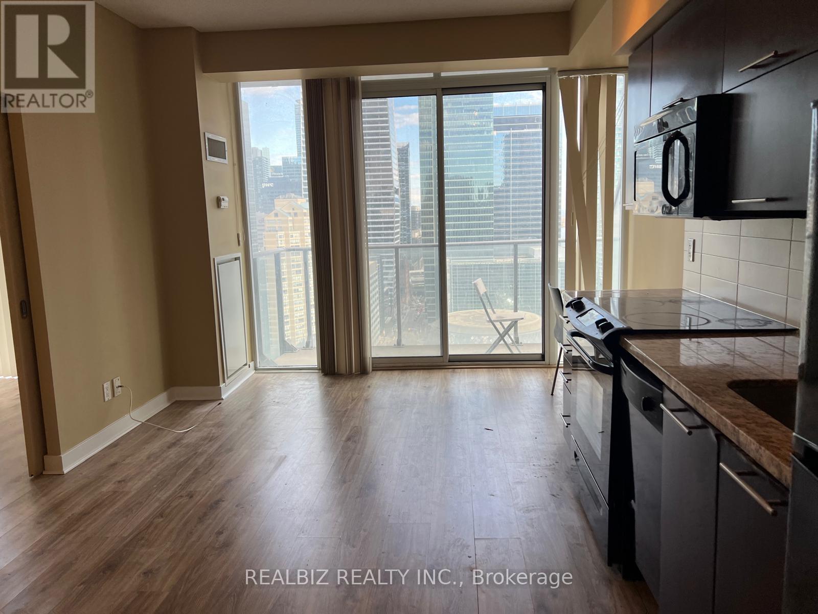 2401 - 126 Simcoe Street, Toronto, Ontario M5H 4E6 - Photo 6 - C13108764