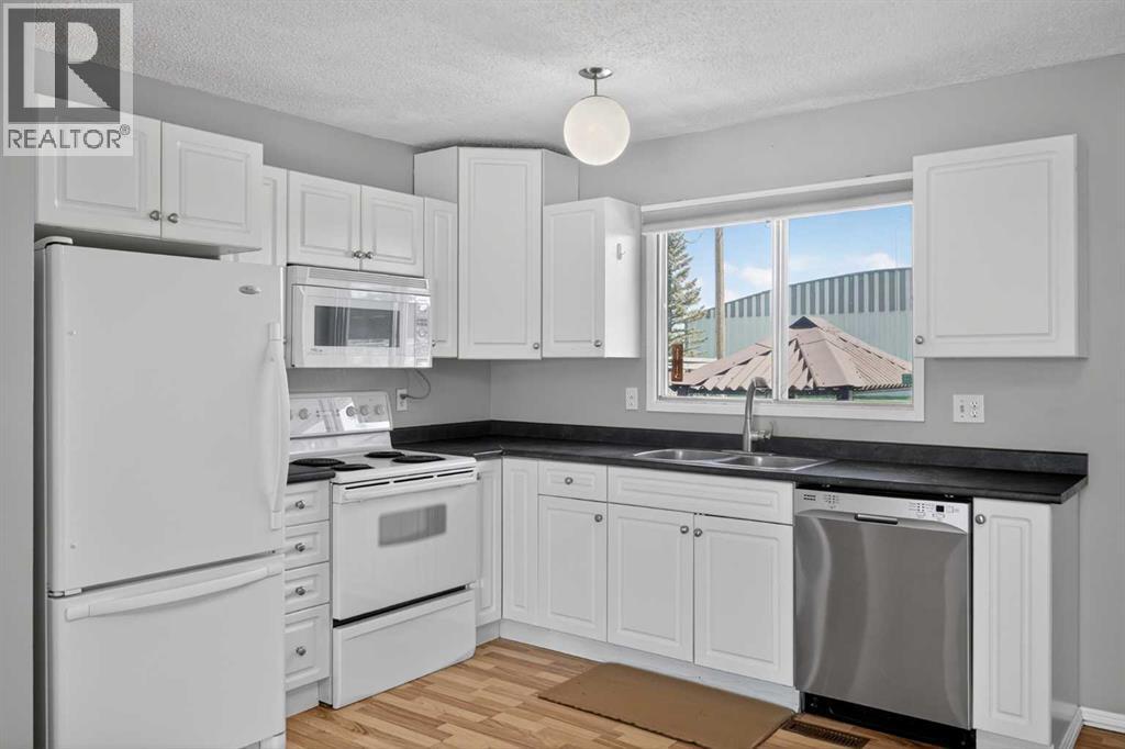 110 Mckinnon Drive, Carseland, Alberta T0J 0M0 - Photo 8 - A2308300