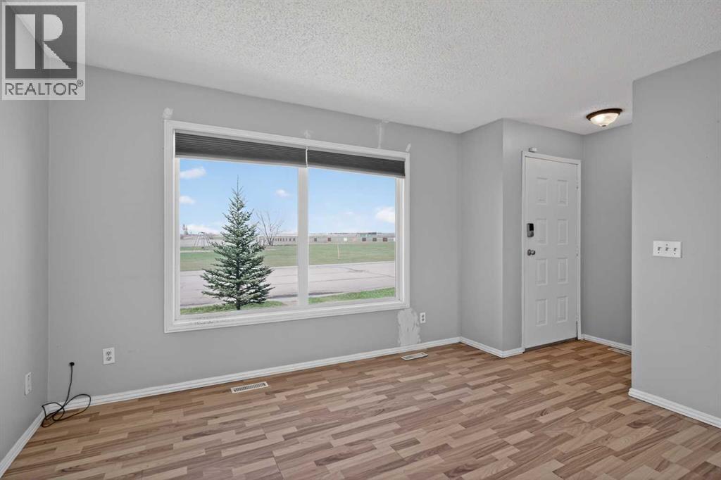 110 Mckinnon Drive, Carseland, Alberta T0J 0M0 - Photo 3 - A2308300