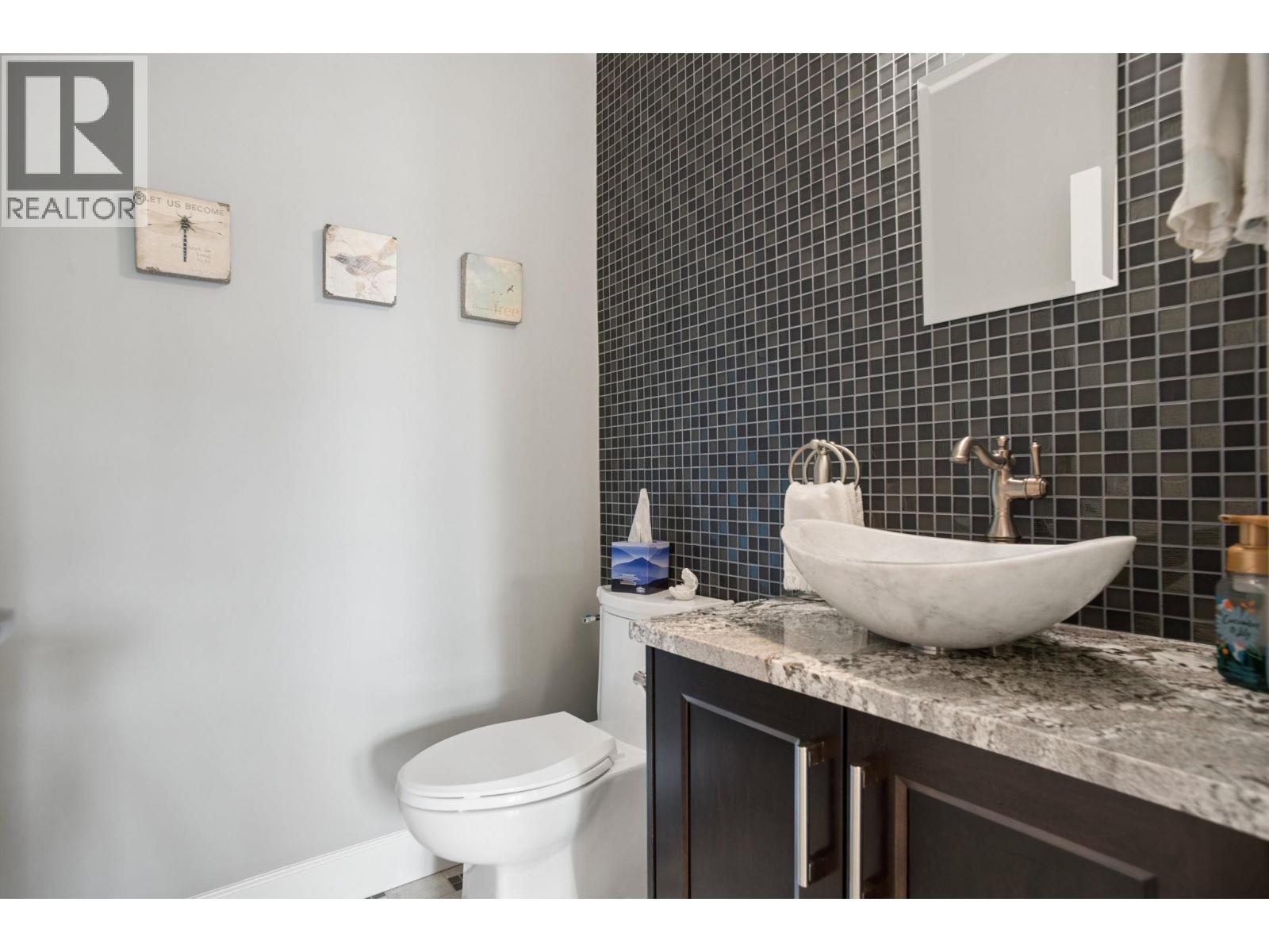675 Clare Avenue, Burnaby, British Columbia  V5B 4L5 - Photo 25 - R3122369