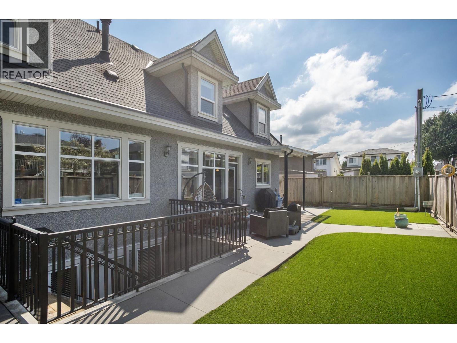 675 Clare Avenue, Burnaby, British Columbia  V5B 4L5 - Photo 34 - R3122369