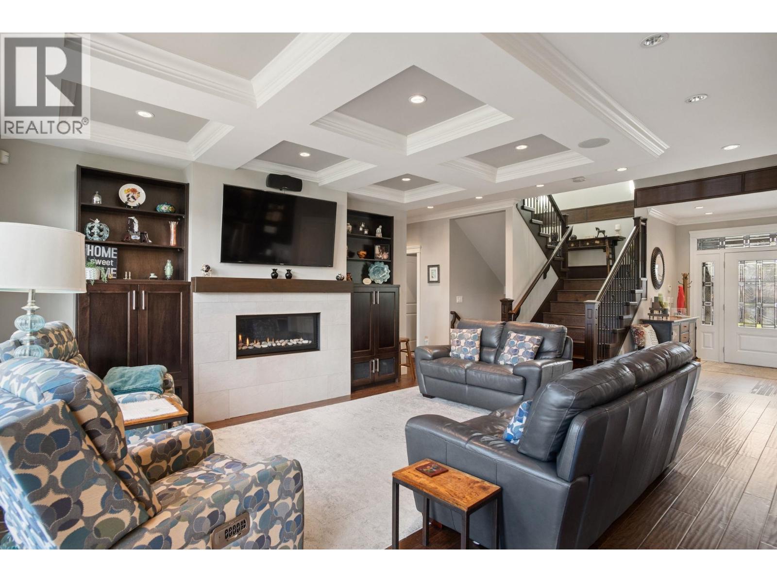 675 Clare Avenue, Burnaby, British Columbia  V5B 4L5 - Photo 4 - R3122369