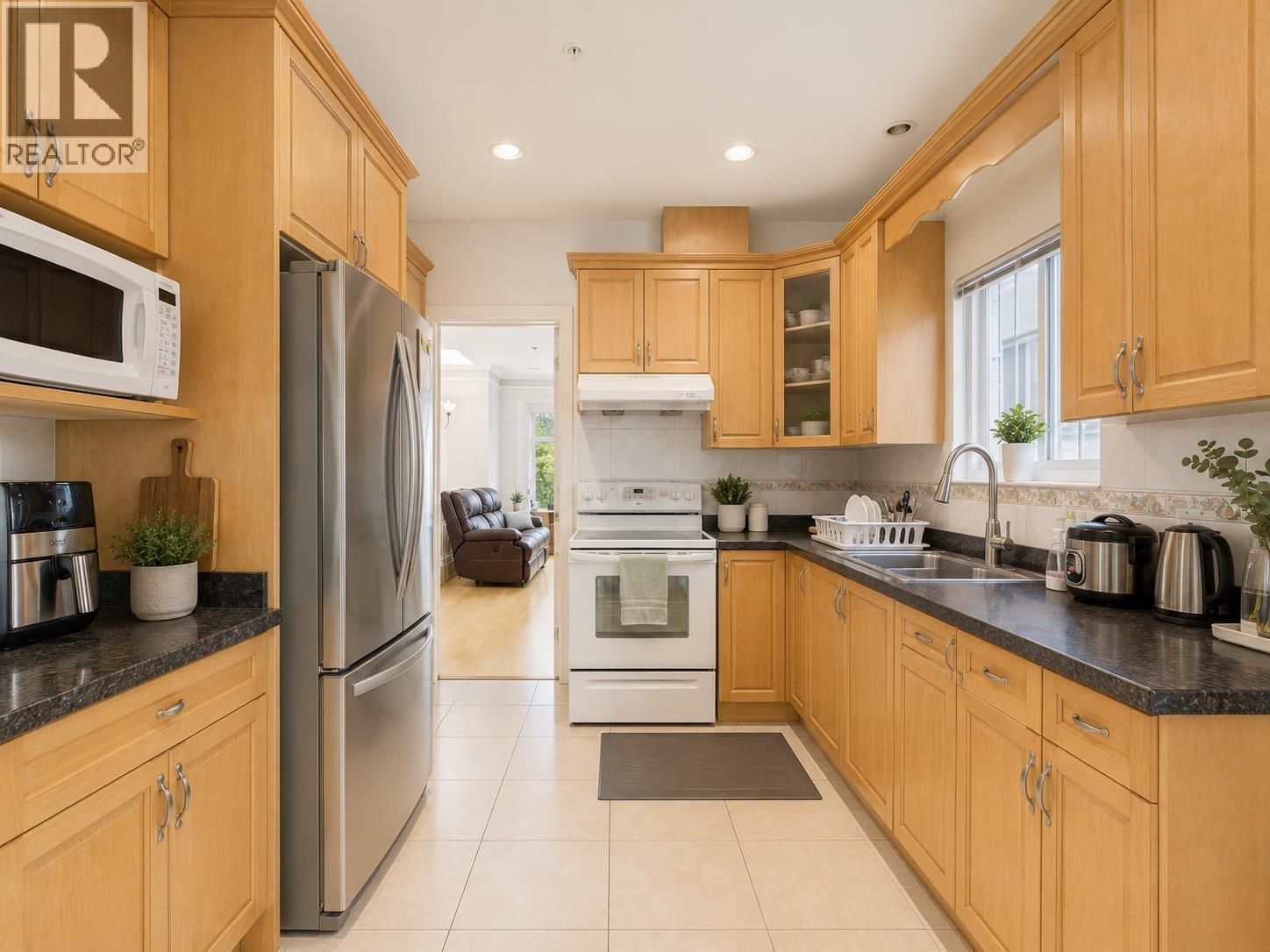 5345 Wales Street, Vancouver, British Columbia  V5R 3M7 - Photo 10 - R3122380