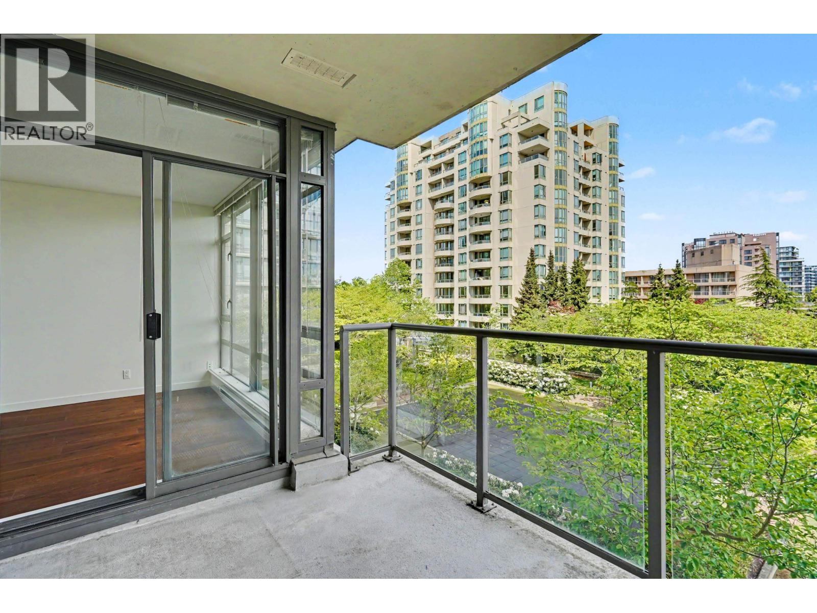 702 6888 Alderbridge Way, Richmond, British Columbia  V8B 0L8 - Photo 4 - R3122359
