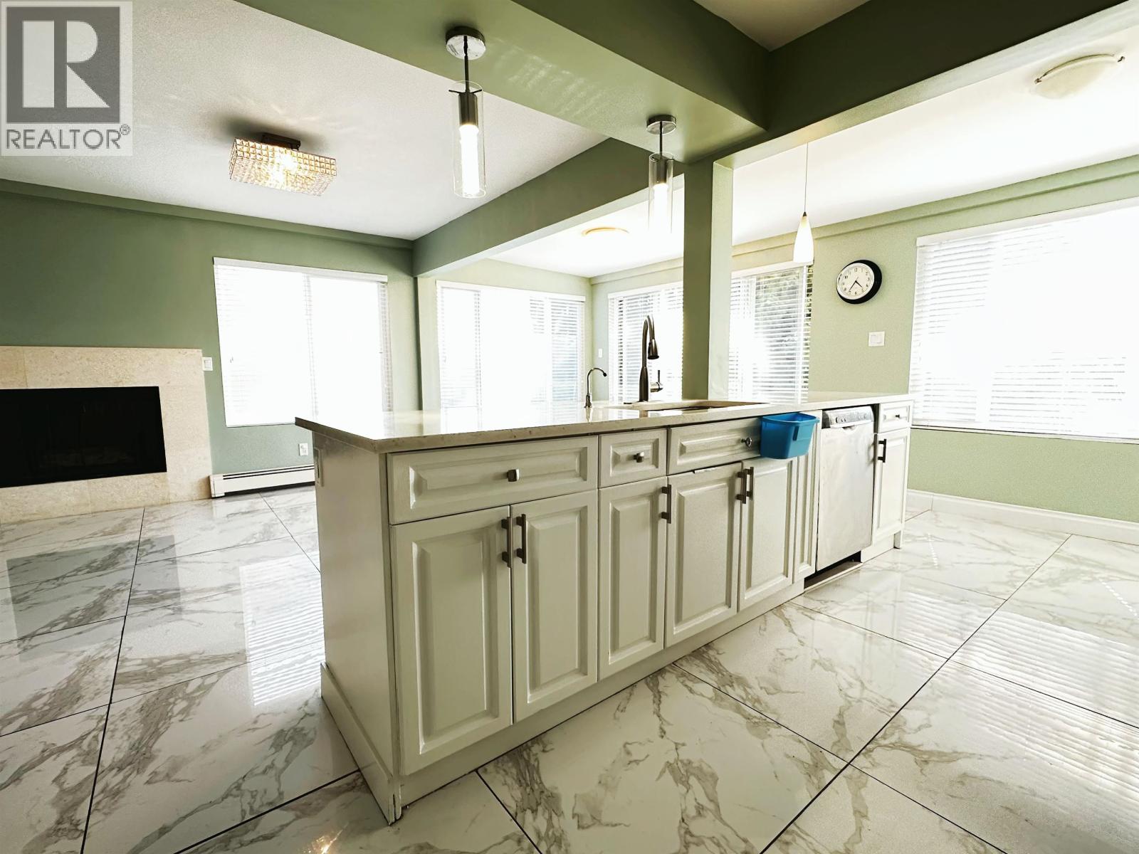 Upper Level 3847 Prospect Road, North Vancouver, British Columbia  V7N 4H1 - Photo 10 - R3122384