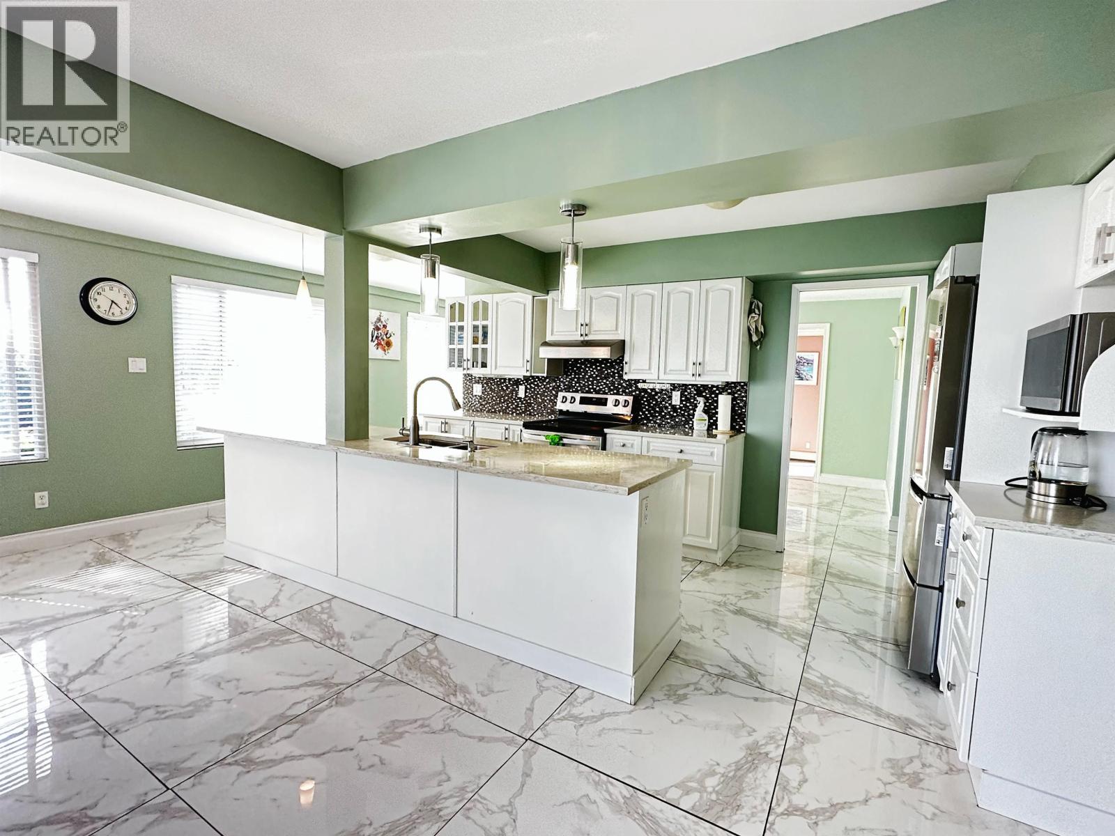 Upper Level 3847 Prospect Road, North Vancouver, British Columbia  V7N 4H1 - Photo 11 - R3122384