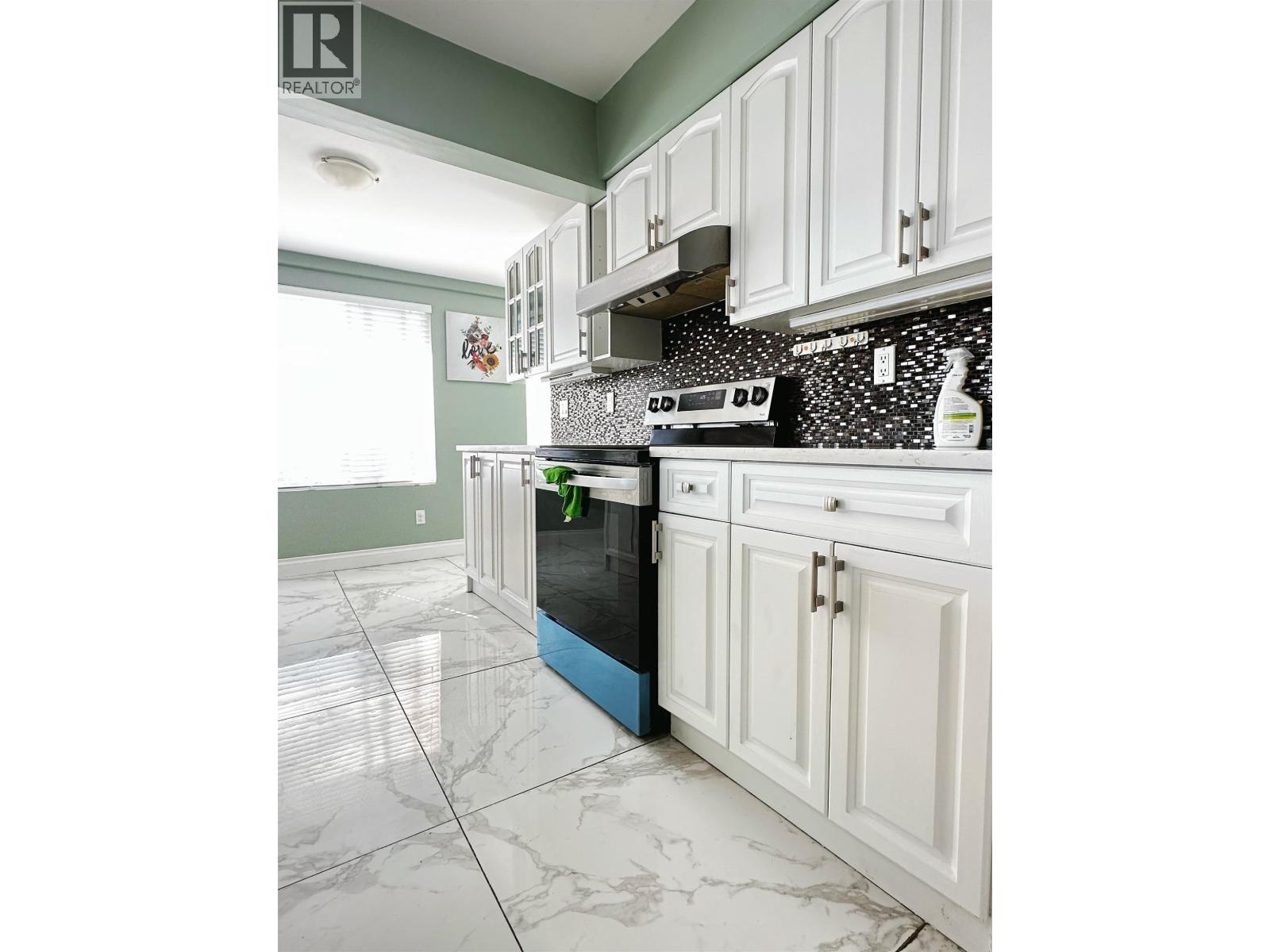 Upper Level 3847 Prospect Road, North Vancouver, British Columbia  V7N 4H1 - Photo 12 - R3122384