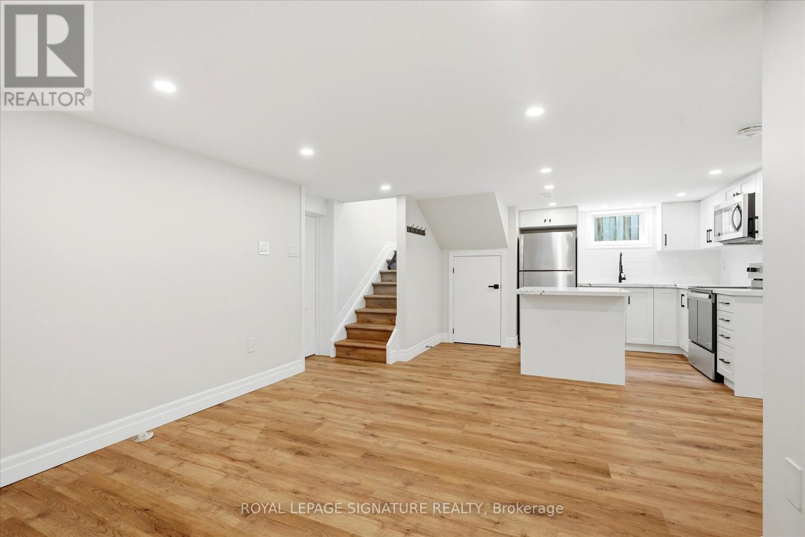 24 Treeview Drive, Toronto, Ontario  M8W 4B9 - Photo 25 - W13114104