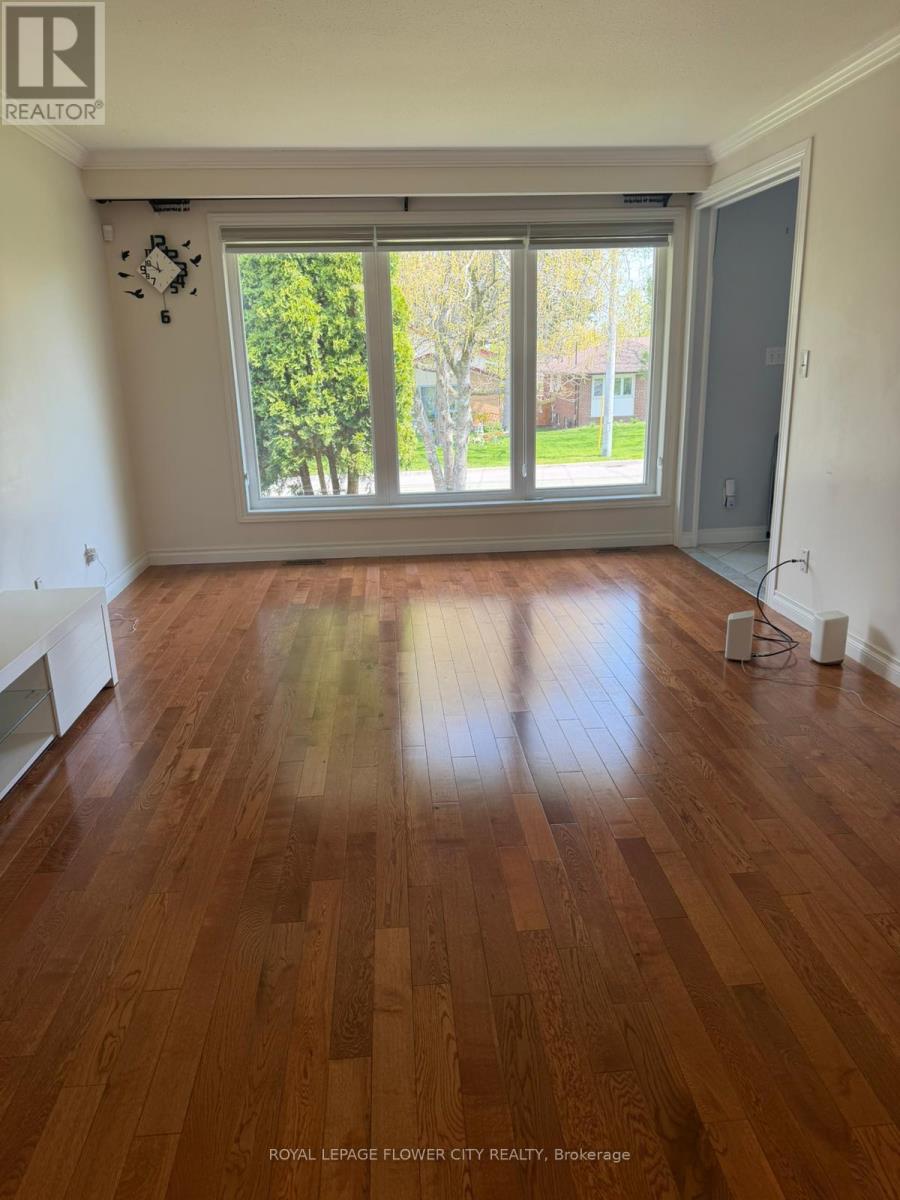 3252 Flanagan Crescent, Mississauga, Ontario  L5C 2M5 - Photo 19 - W13114126