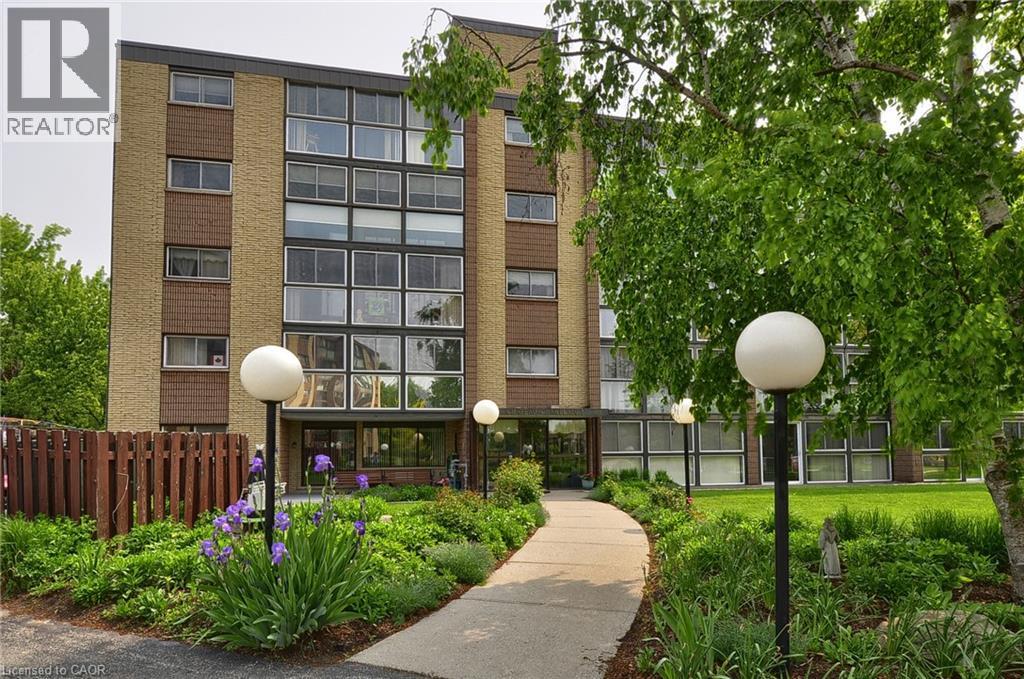 400 Champlain Boulevard Unit# 404, Cambridge, Ontario  N1R 7J6 - Photo 1 - 40829315