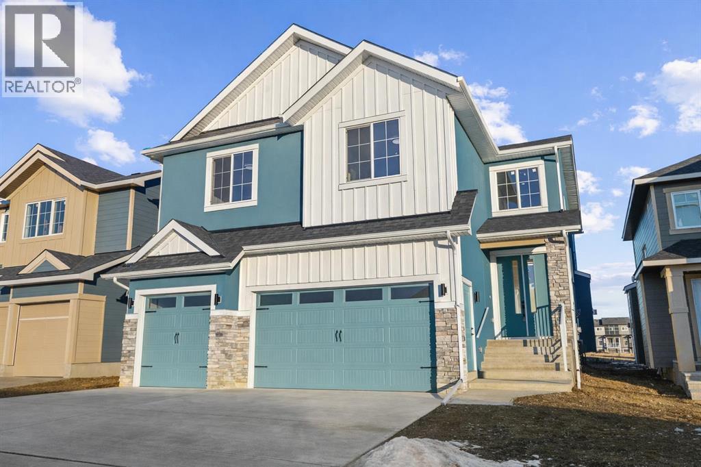 8 Ranchers Meadows, Okotoks, Alberta  T1S 0P5 - Photo 2 - A2282356