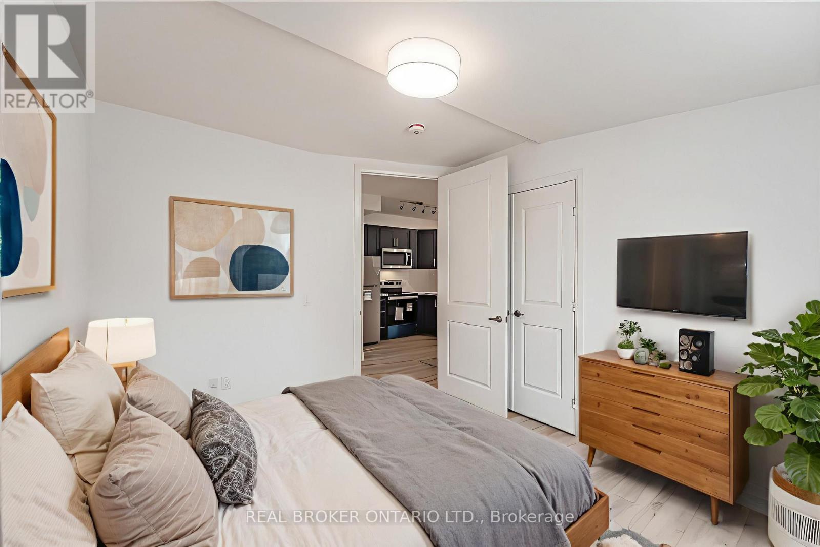 777 Beach Boulevard, Hamilton, Ontario  L8H 6Y5 - Photo 16 - X13114100