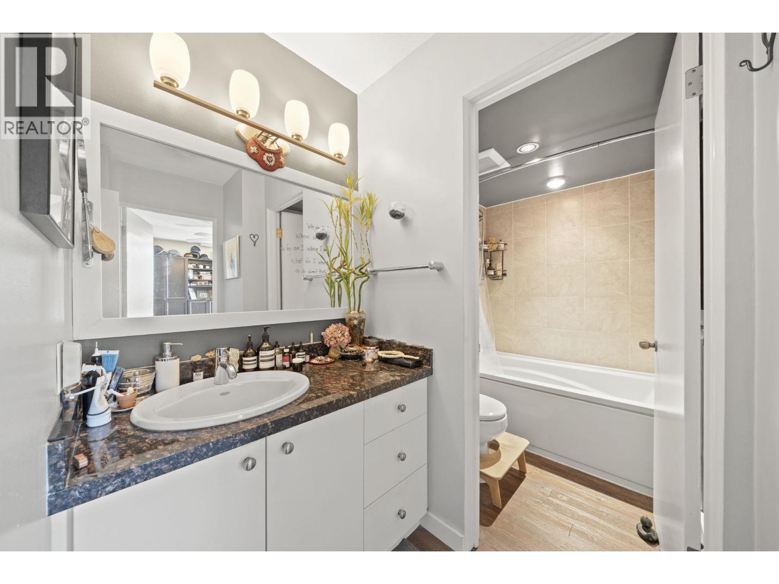 901 2370 W 2nd Avenue, Vancouver, British Columbia  V6K 1J1 - Photo 23 - R3121751