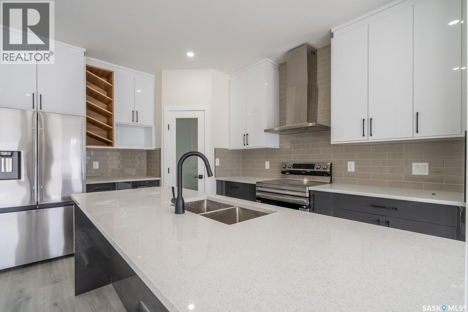 1142 Poley Street N, Regina, Saskatchewan  S4R 8H3 - Photo 1 - SK035664