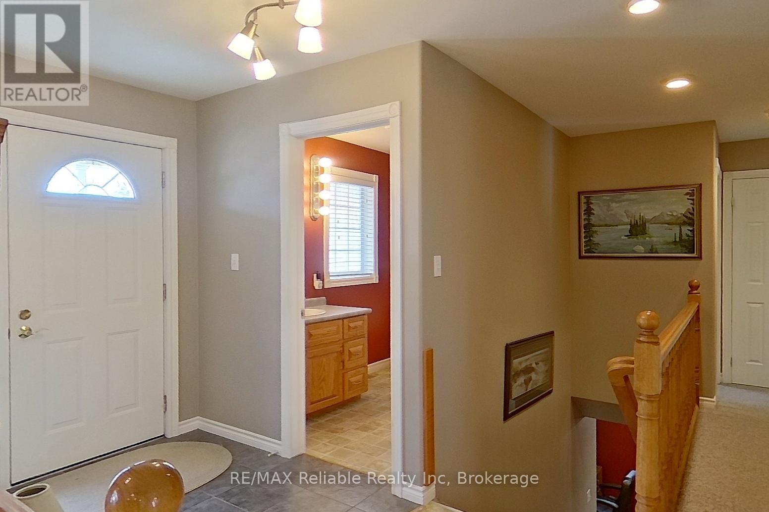 277 Morris Street, North Huron, Ontario  N0M 1H0 - Photo 22 - X12937024