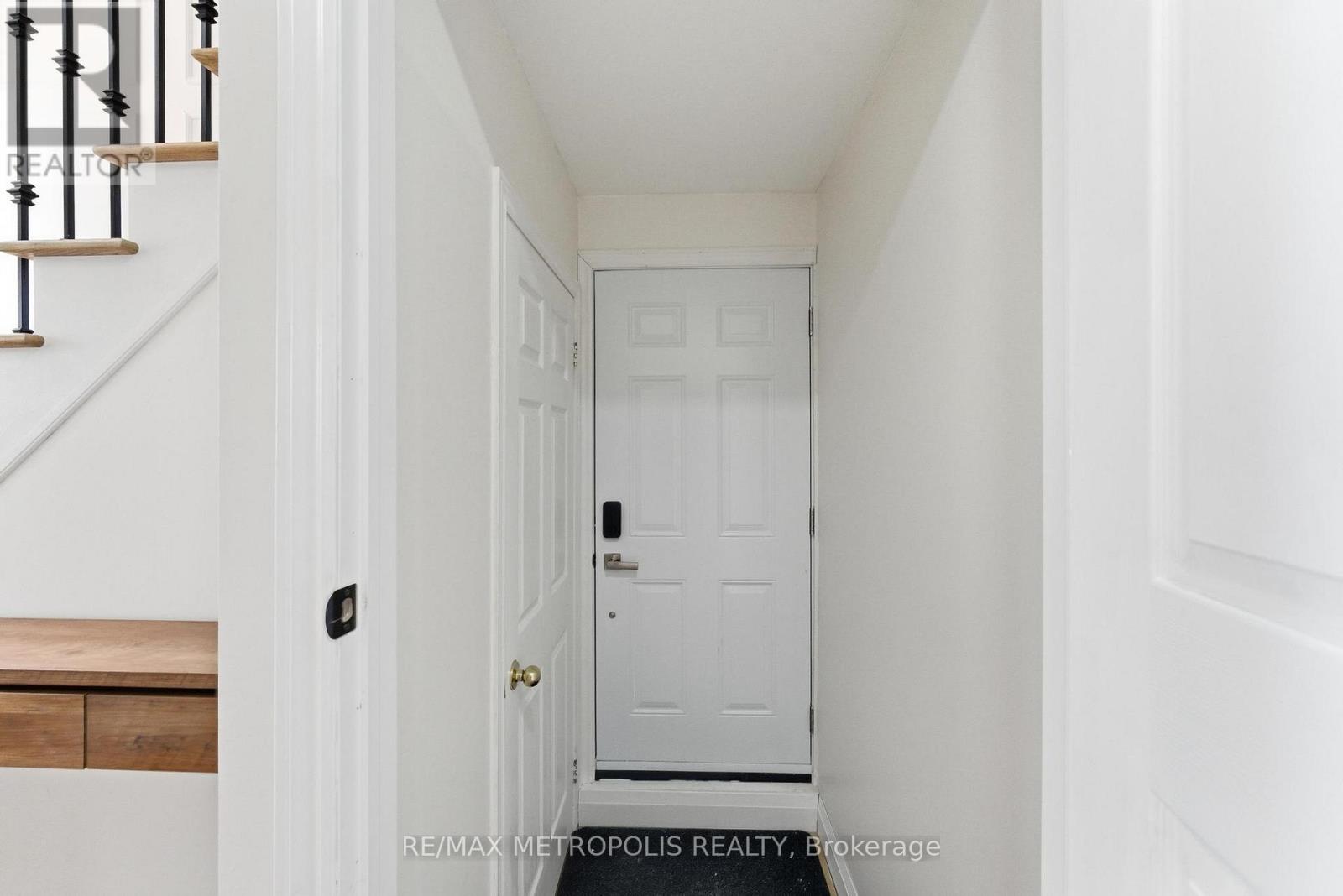 9 Tan Lane, Brampton, Ontario  L6P 0Z9 - Photo 36 - W13112042