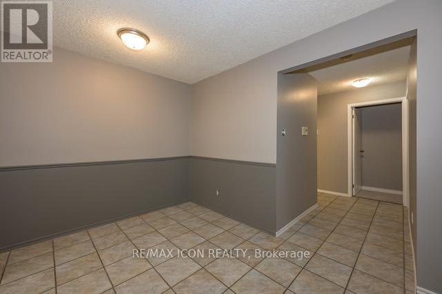 55 - 1096 Jalna Boulevard, London South, Ontario  N6E 3B8 - Photo 2 - X12839954