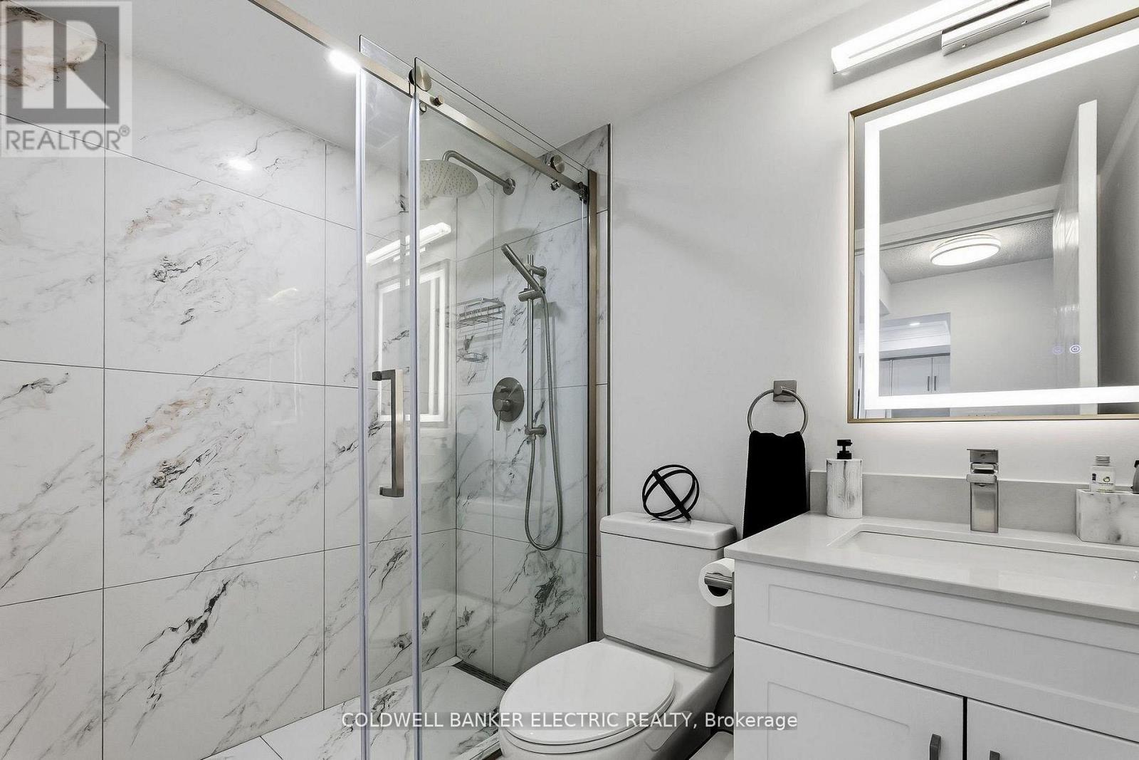 815 - 2550 Lawrence Avenue E, Toronto, Ontario  M1P 4Z3 - Photo 8 - E13114234