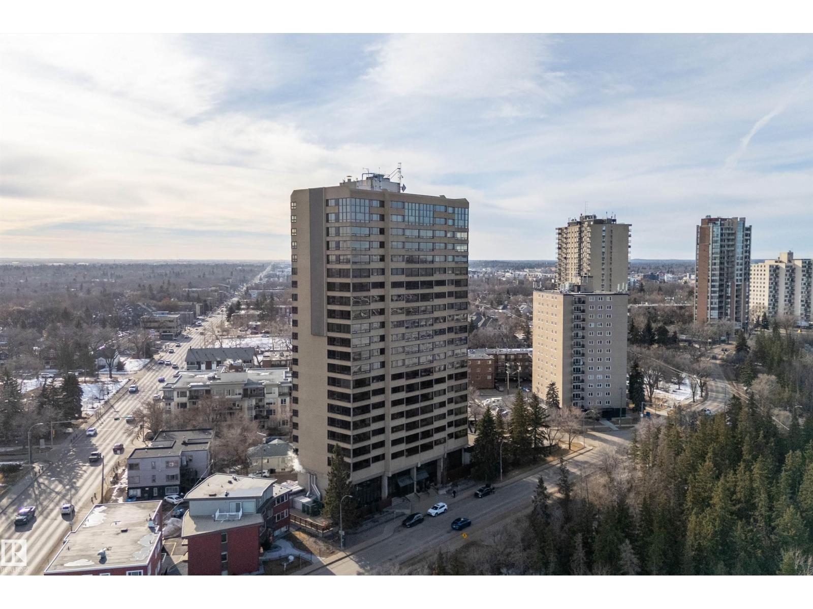 #203 9929 Saskatchewan Dr NW, Edmonton, Alberta  T6E 5J9 - Photo 2 - E4473462