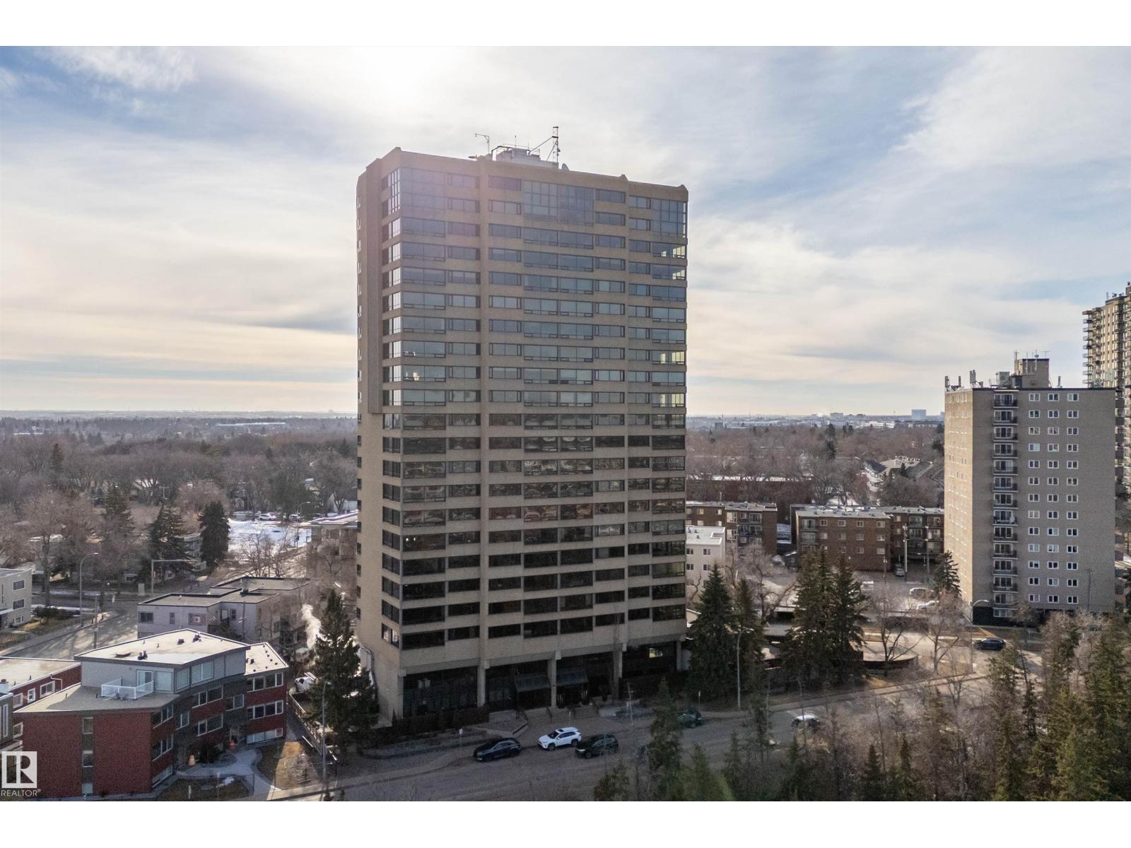 #203 9929 Saskatchewan Dr NW, Edmonton, Alberta  T6E 5J9 - Photo 3 - E4473462