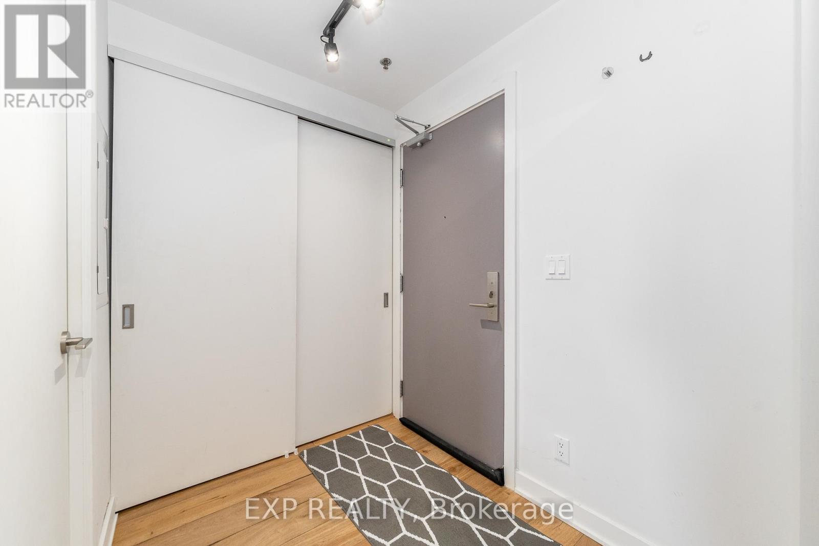 1102 - 203 Catherine Street, Ottawa, Ontario  K2P 1J5 - Photo 5 - X13114204
