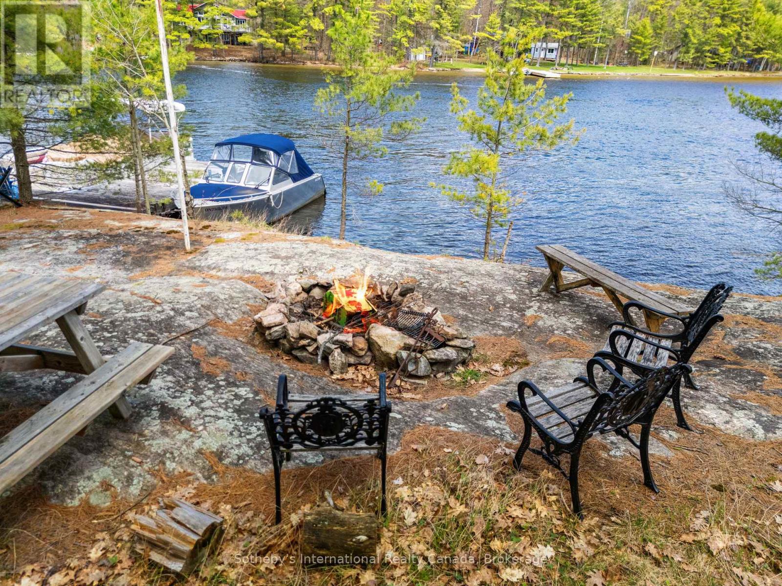 9492 Go Home Lake Shore, Georgian Bay, Ontario  P0C 1H0 - Photo 32 - X12752722