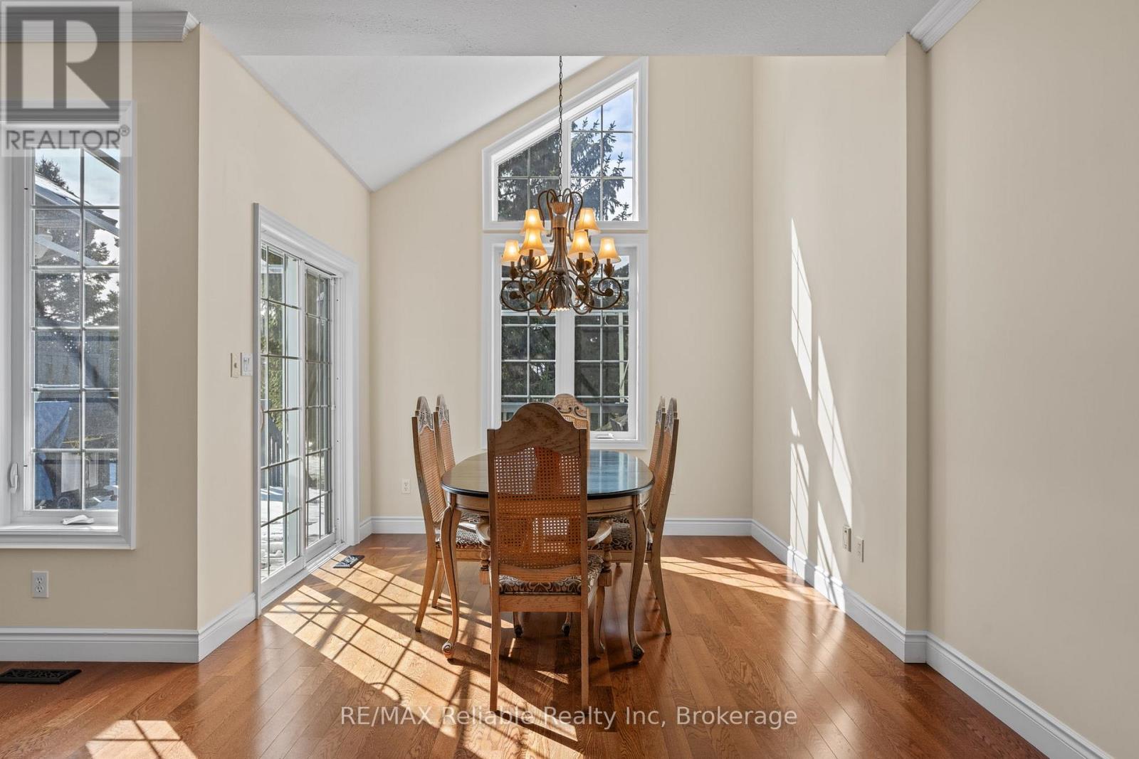11 Oakwood Links Lane, South Huron, Ontario  N0M 1T0 - Photo 19 - X12834338