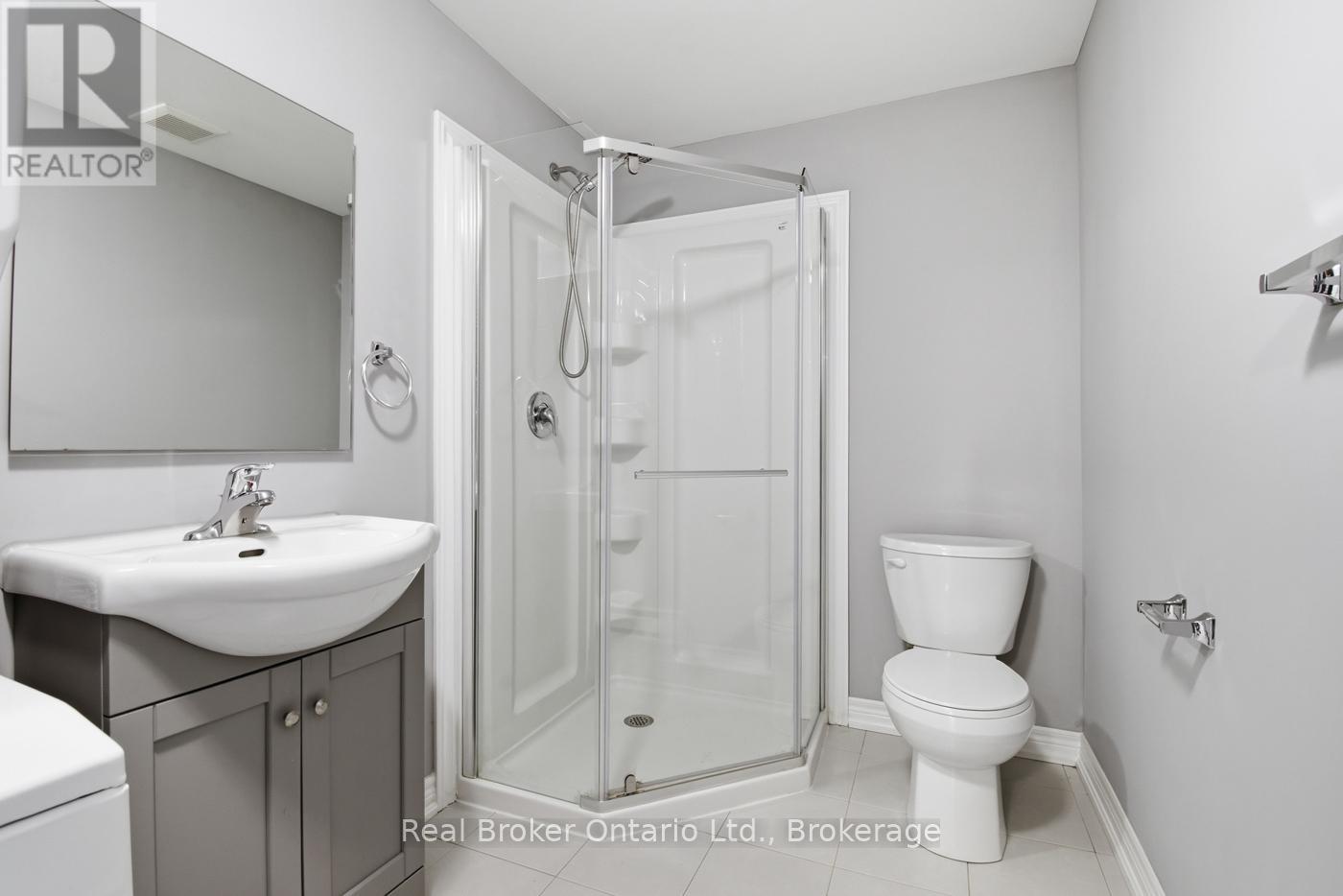 3 Hagar Street, Thorold, Ontario  L2V 3J3 - Photo 8 - X13114206