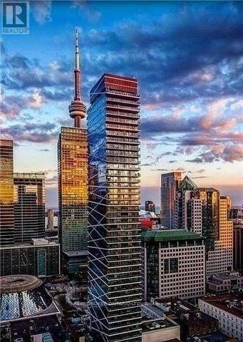 2001 - 224 KING STREET W, Toronto, Ontario