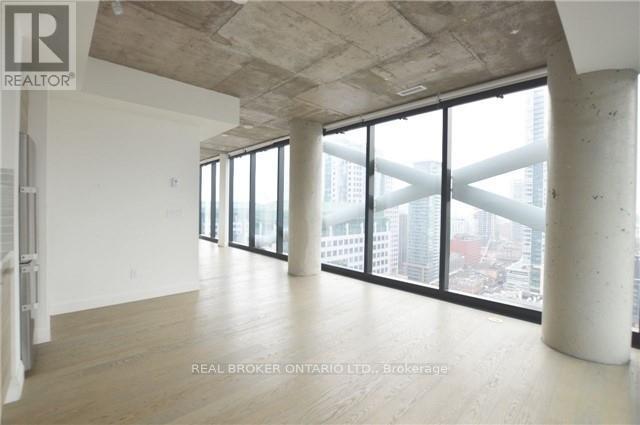 2001 - 224 King Street W, Toronto, Ontario  M5H 0A6 - Photo 4 - C13114168