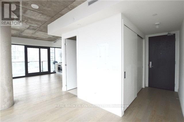 2001 - 224 King Street W, Toronto, Ontario  M5H 0A6 - Photo 8 - C13114168