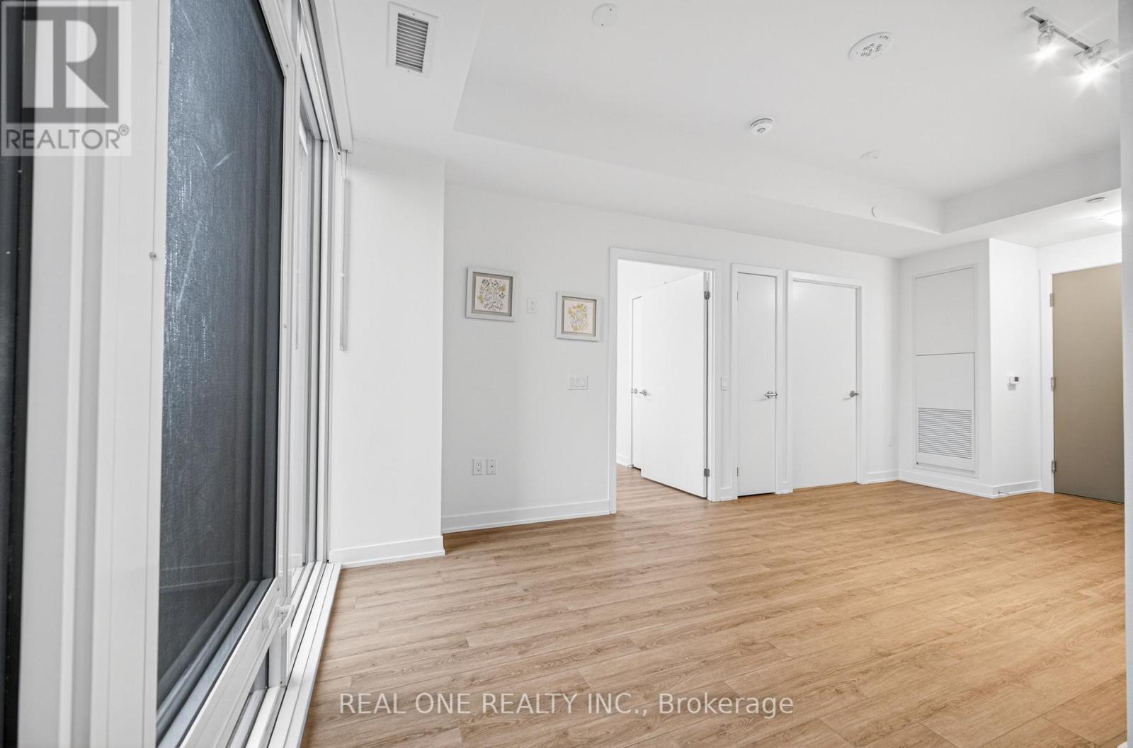 2210 - 5 Quarrington Lane, Toronto, Ontario  M3C 0S5 - Photo 12 - C13114190