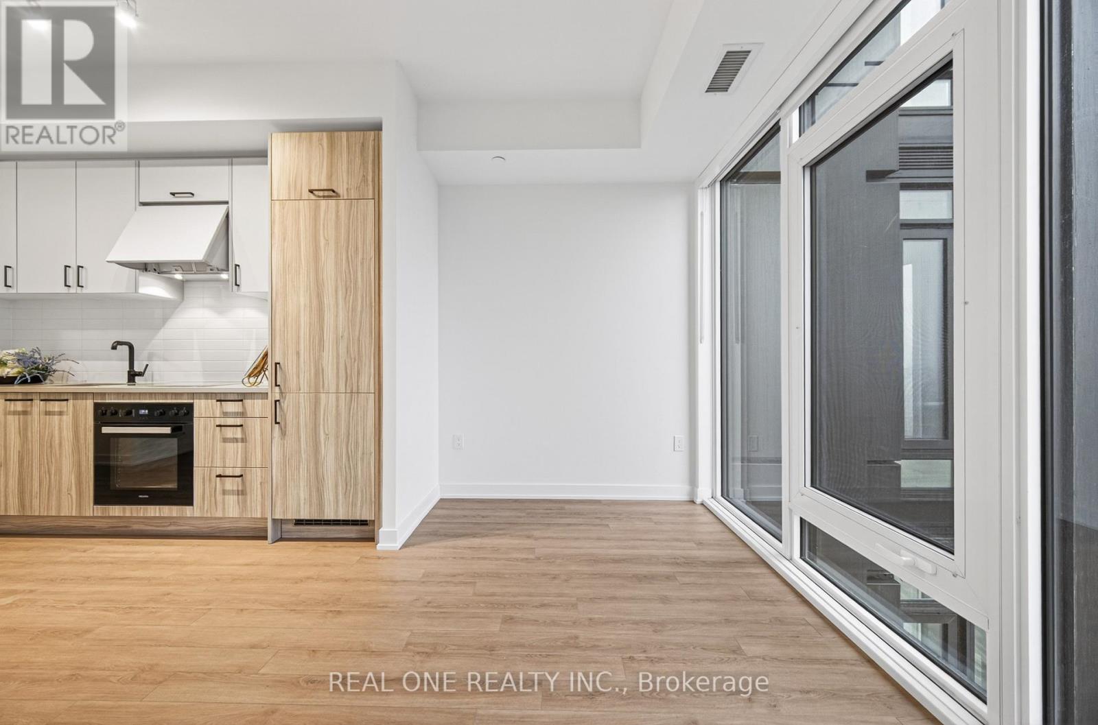 2210 - 5 Quarrington Lane, Toronto, Ontario  M3C 0S5 - Photo 16 - C13114190
