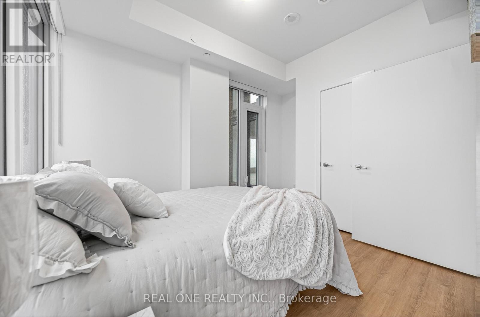 2210 - 5 Quarrington Lane, Toronto, Ontario  M3C 0S5 - Photo 26 - C13114190