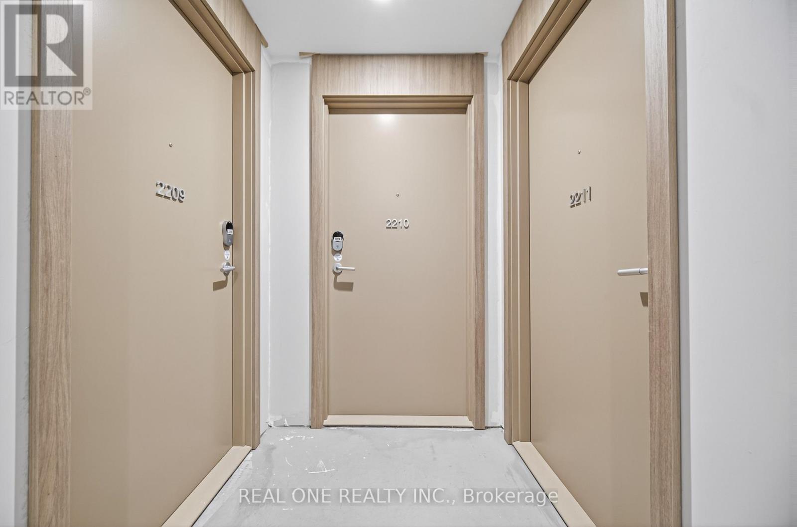 2210 - 5 Quarrington Lane, Toronto, Ontario  M3C 0S5 - Photo 3 - C13114190