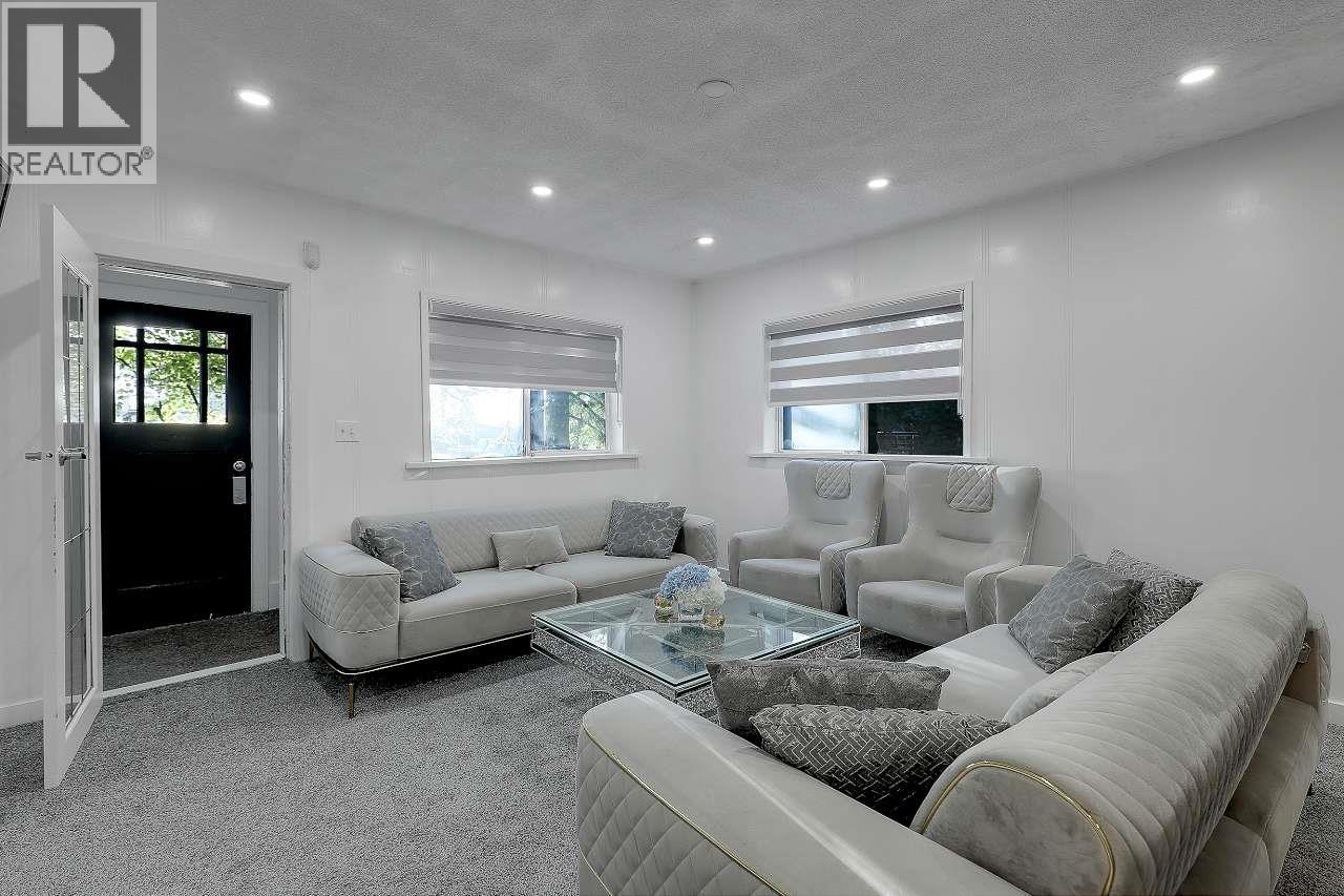 7822 Willard Street, Burnaby, British Columbia  V3N 2W5 - Photo 4 - R3121572